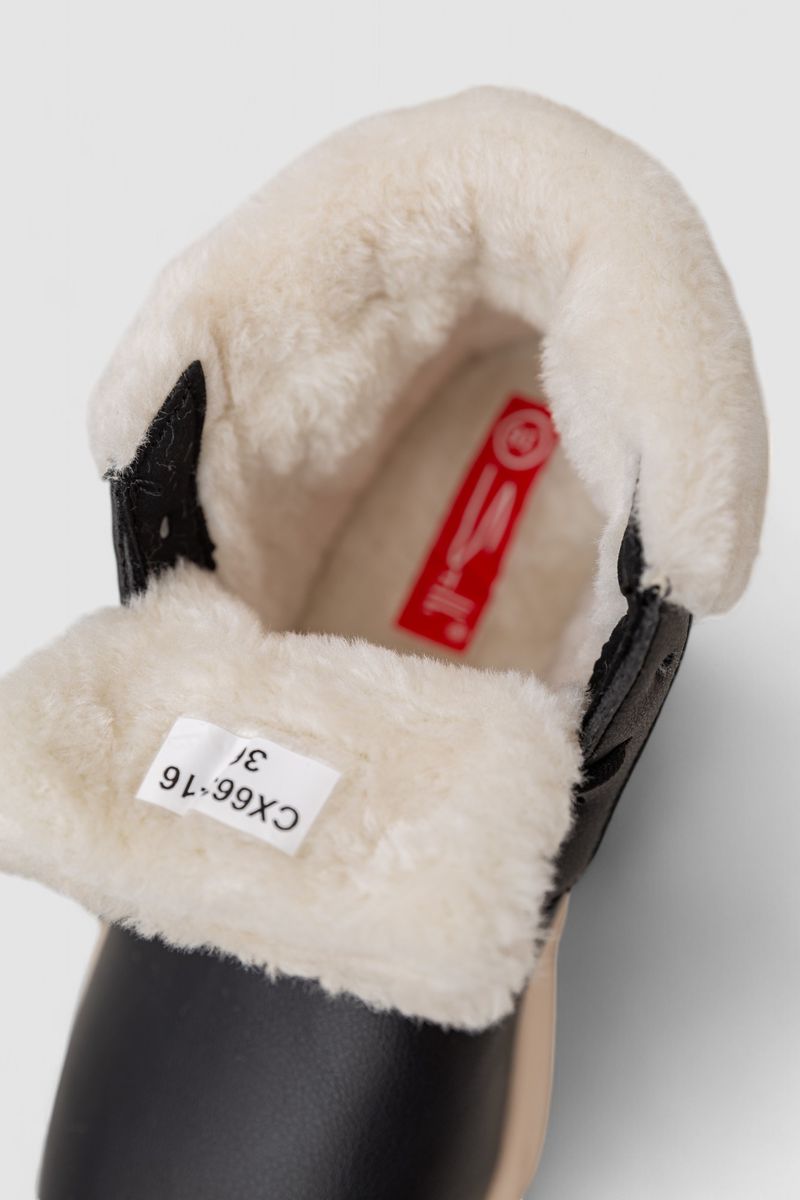 Черевики зимові жіночі на хутрі, колір чорно-бежевий
