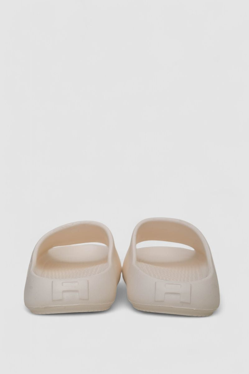 Шльопанці, колір білий
