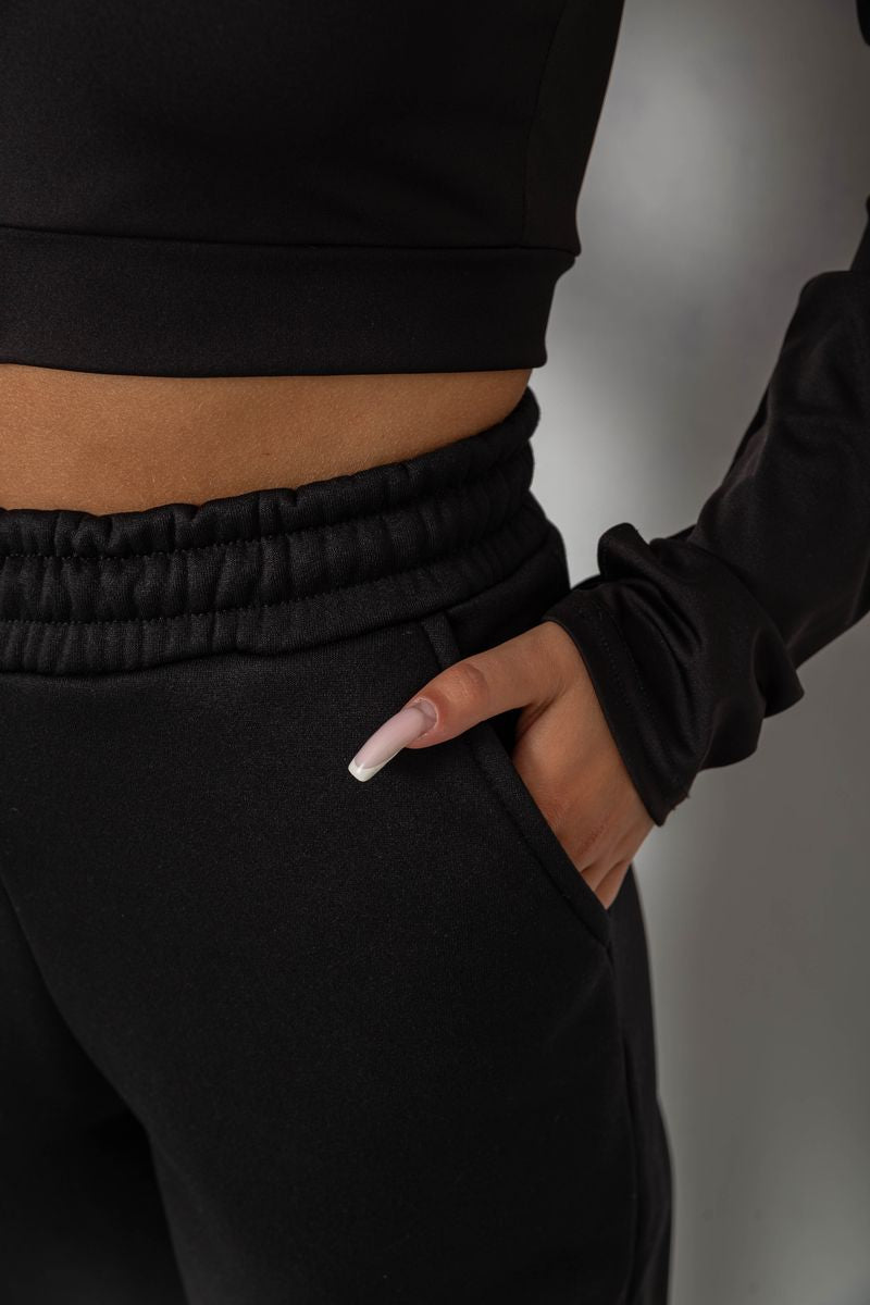 Спортивні штани жіночі на флісі, колір чорний